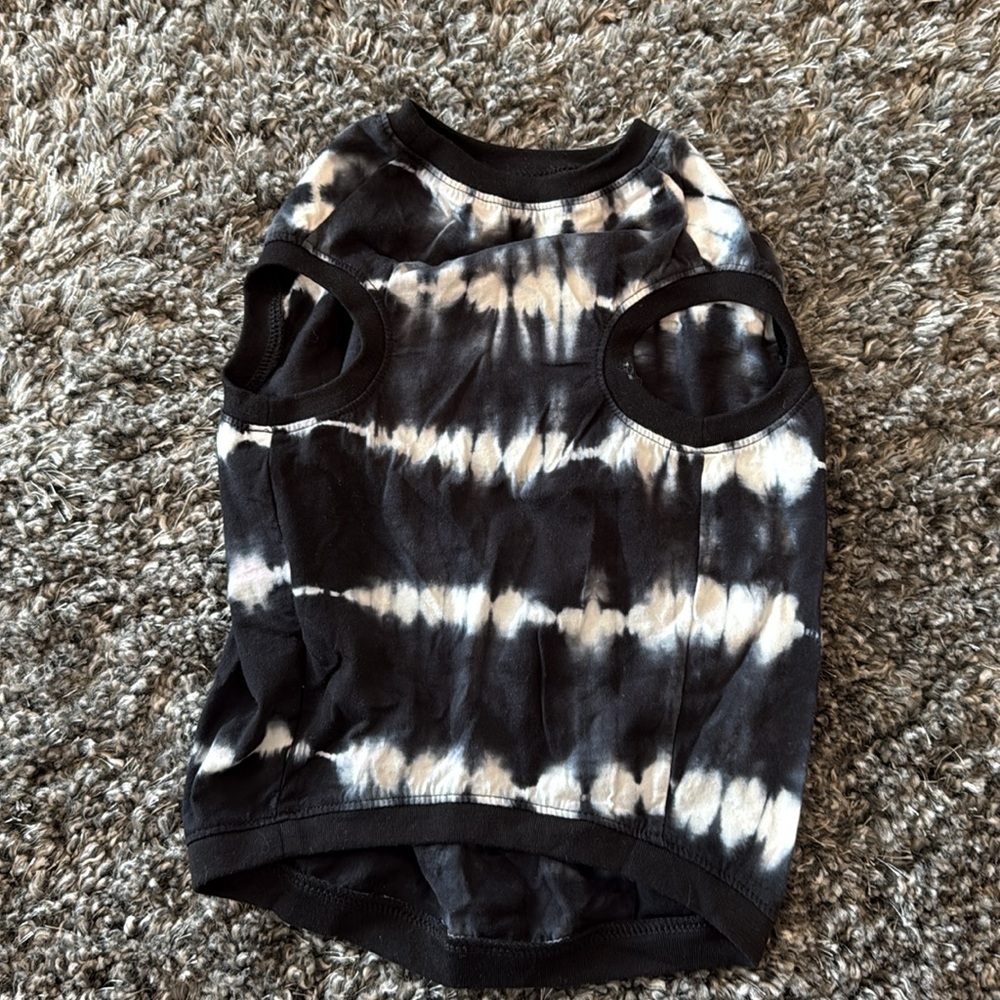 Black and White Tie-Dye Top - DOG